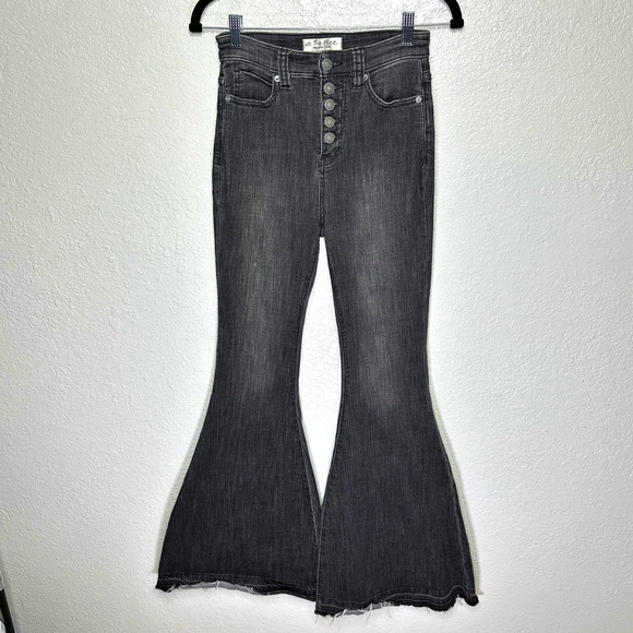Free People Irreplaceable Flare Jean Raw Frayed Hem Black Women 26 - Picture 2 of 8